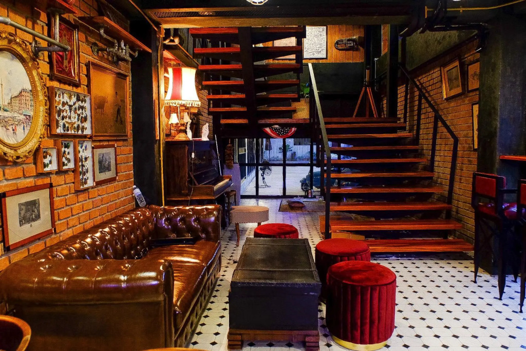 Dream Factory Hotel