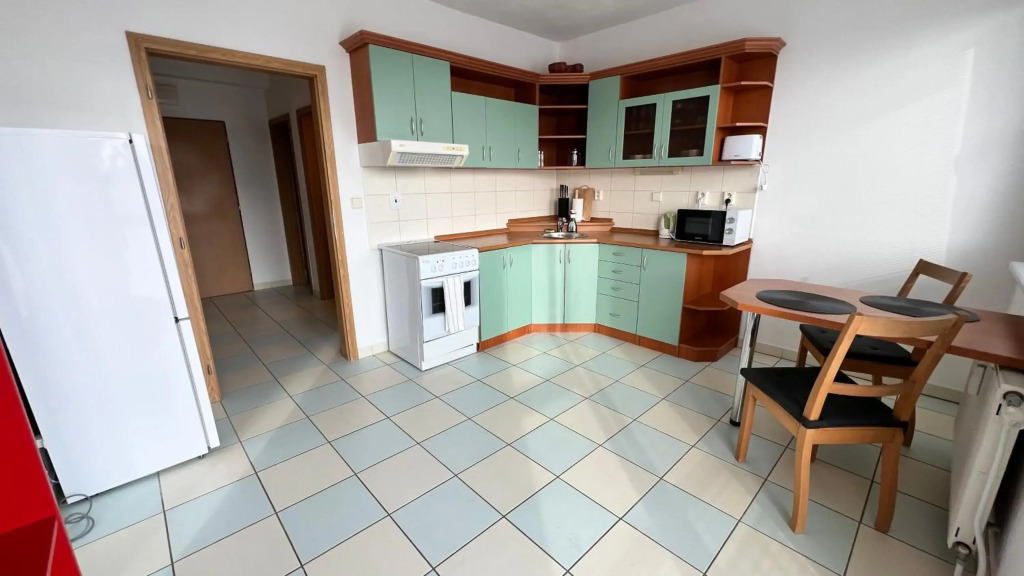 1 room Apartment with balcony, Dolezalova street