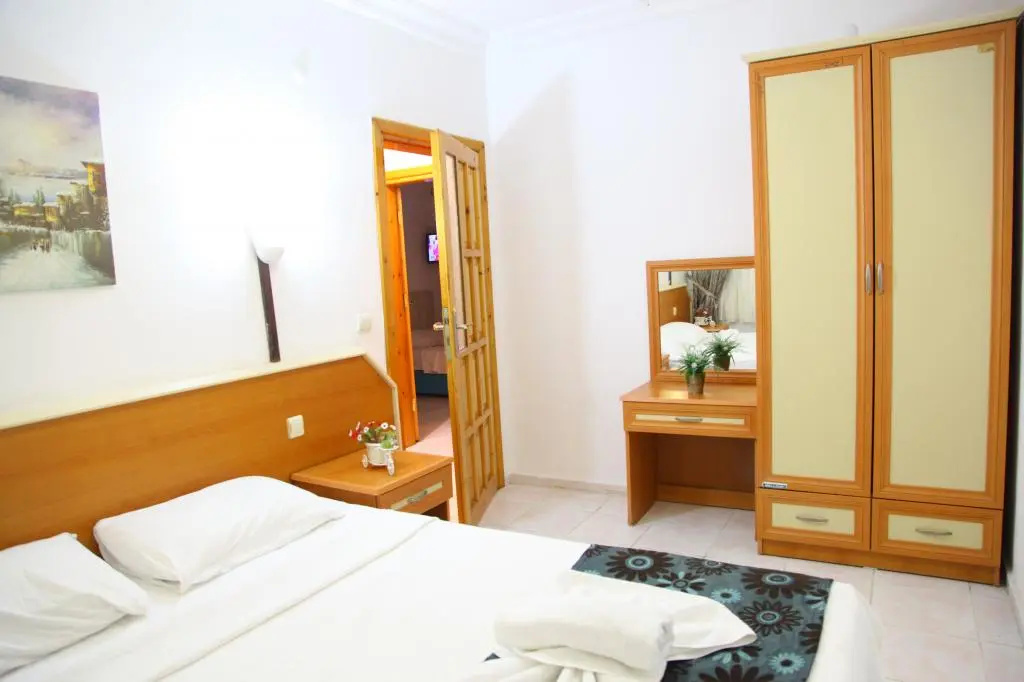 Orient Apart Hotel