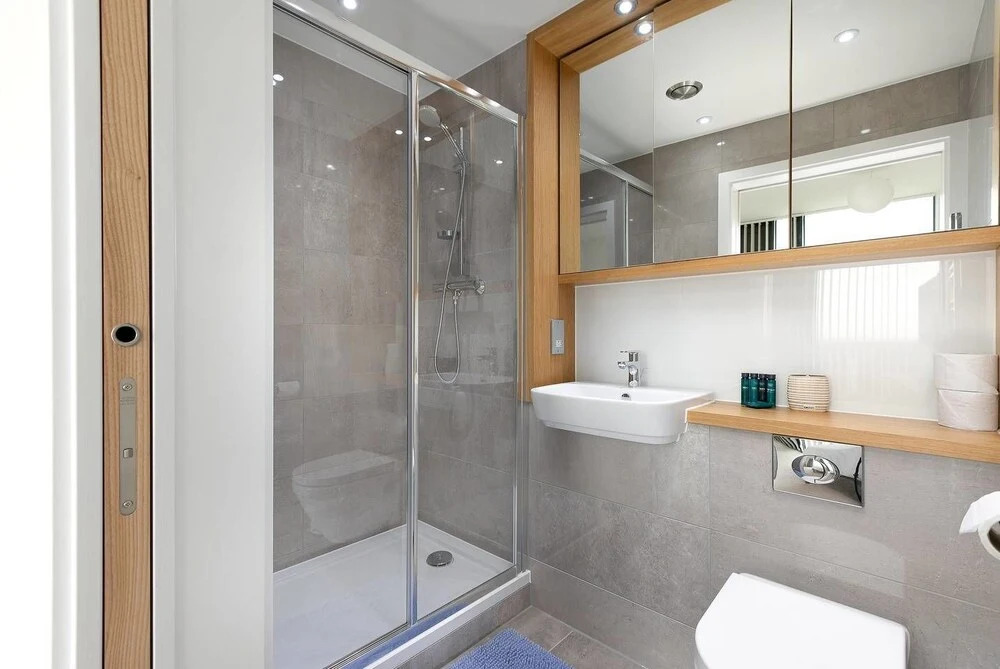 Modern 2 bed for 4 Guests - 15 Mins to LDN Bridge!