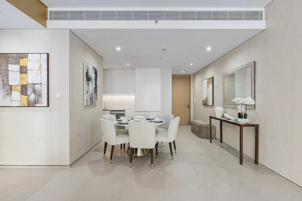 Live the Vibe Upgraded 2BR JBR Coastal Living