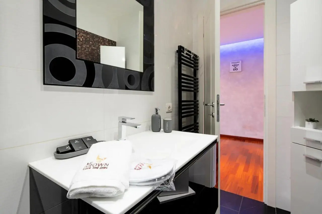 Mr Brown Suites - EUR