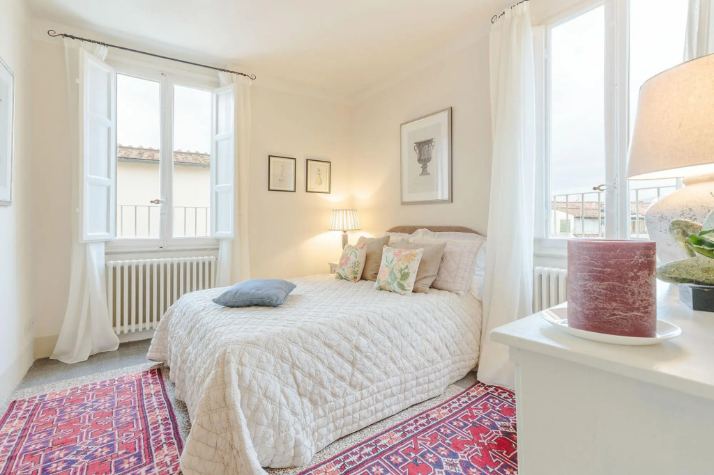 Casa Uccia in Lucca With 1 Bedrooms and 1 Bathrooms