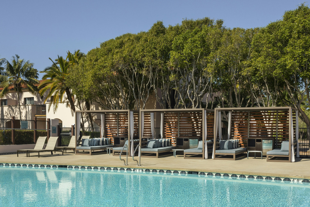 Hilton Santa Barbara Beachfront Resort