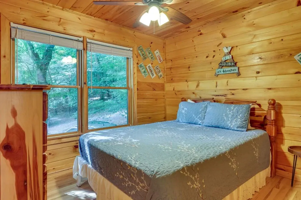 Riverfront Ellijay Cabin w/ Deck + Pool Access!