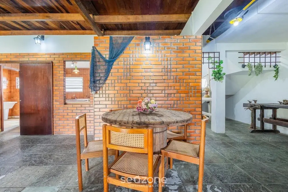 Large 3-bedroom House in Penha Sel0068