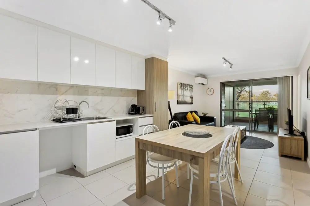 Yaran Suites