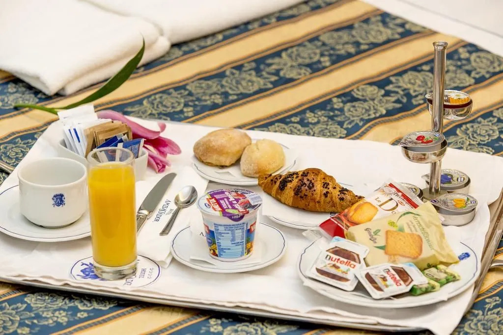 Hotel Ambassador
