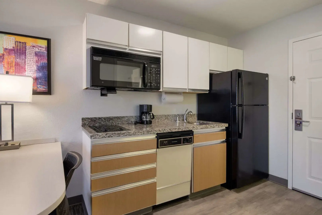 MainStay Suites Omaha Old Mill