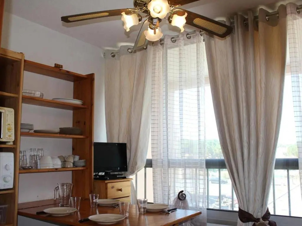Appartement Gruissan, 1 Pièce, 4 Personnes - Fr-1-229-770