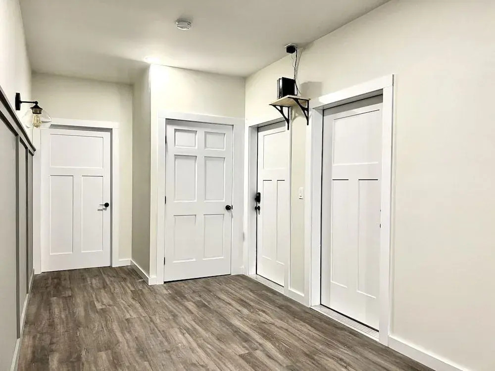 Creekside Suites