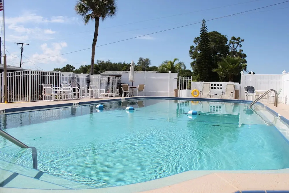 Carters Motel and Mobile Home Village