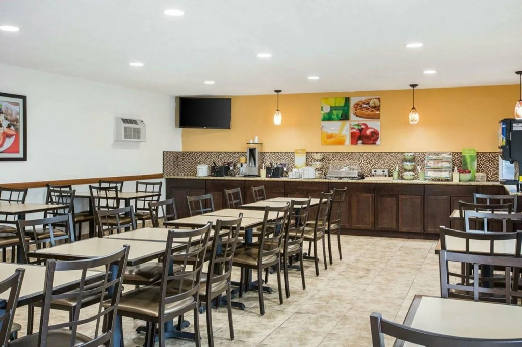 Best Western South Bay Inn