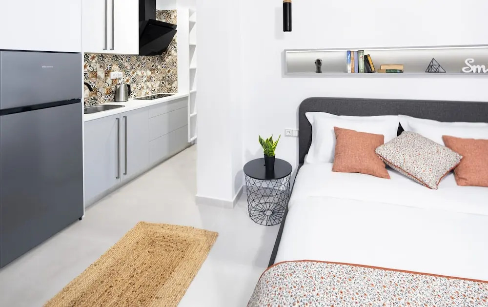 Andos Cozy & Luxury Upgraded Apartments