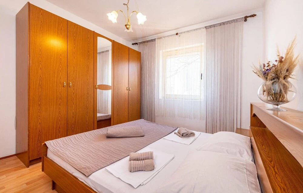 Stunning Apartment in Jasenice With 3 Bedrooms and Wifi