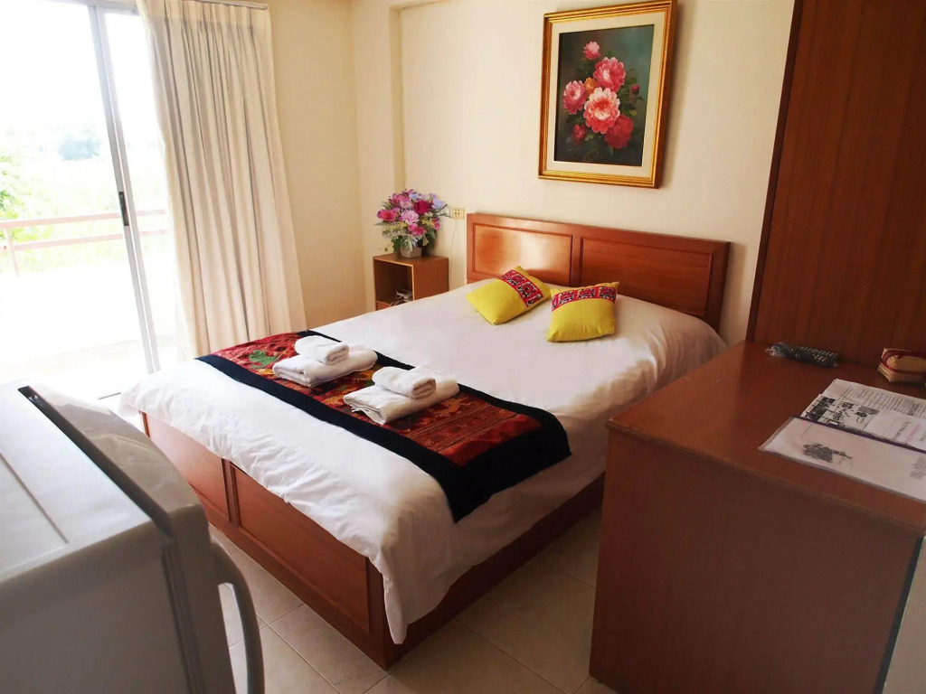Thanapa Place