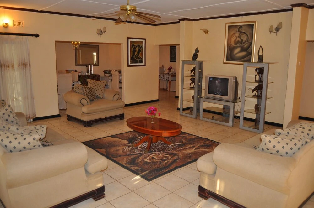 Wane Guest Lodge