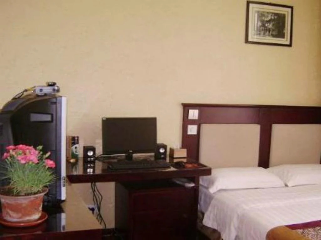 Dalian Longsheng Hostel