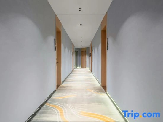 Meicheng Hotel (Dalian Xinghai Square Taishan Street Store)