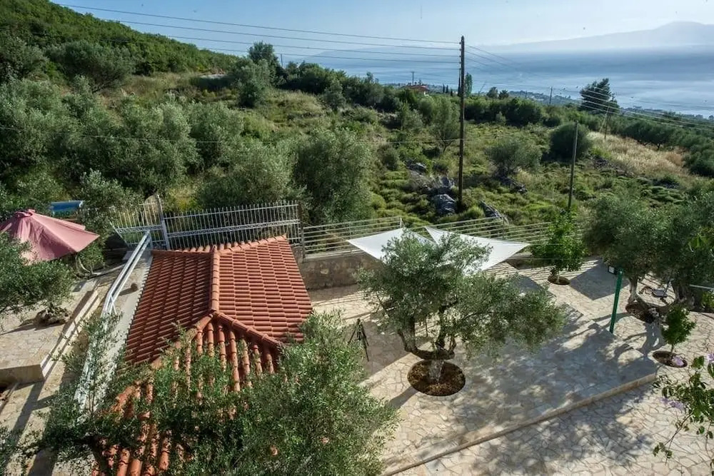 New Hope, studio with pool near the beach