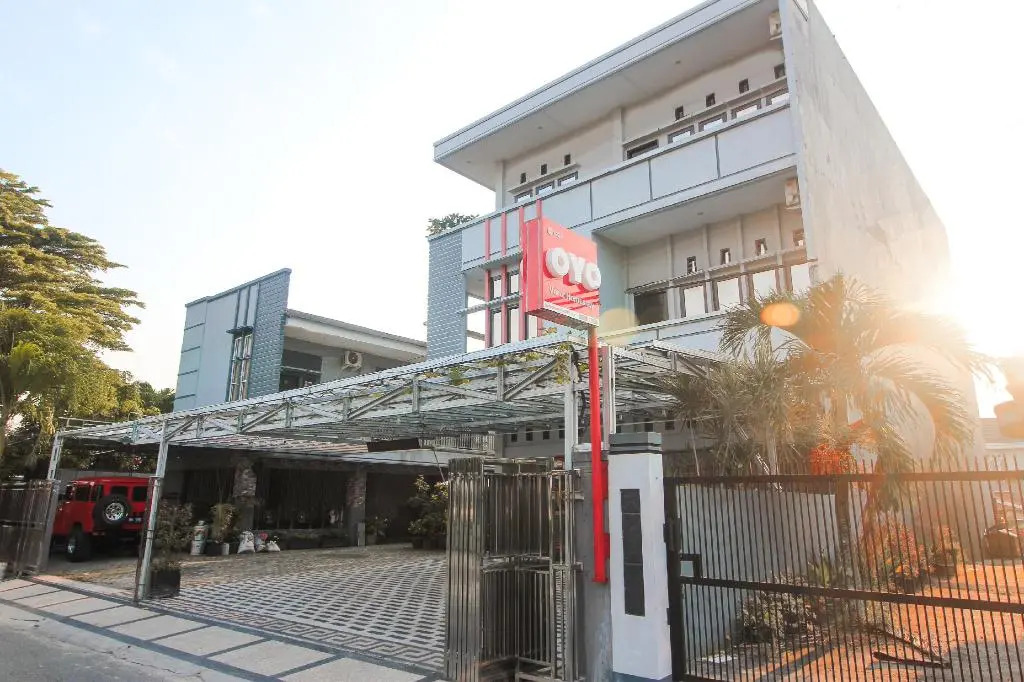 OYO 1227 Variz Homestay Syariah