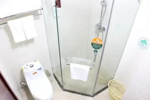 GreenTree Inn Shanghai Xuhui District Guangdahuizhan Express Hotel