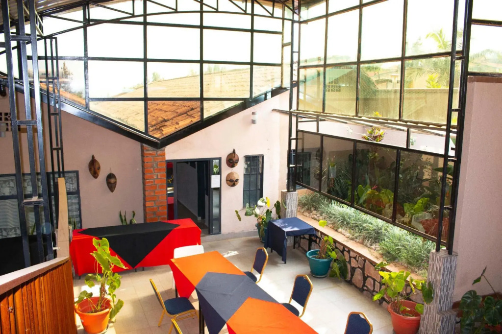 Baobab Hotel LTD