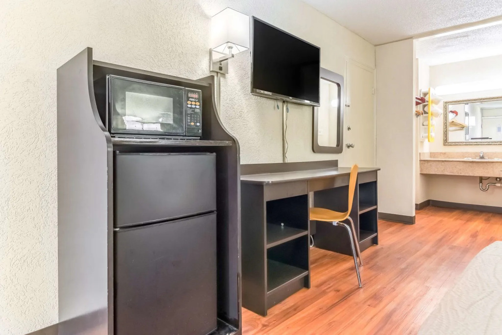 Motel 6 Durham