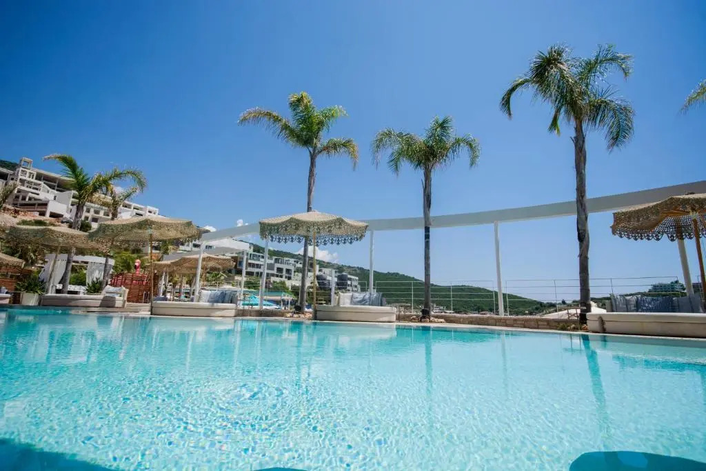 Folie Marine Beach Hotel & Club