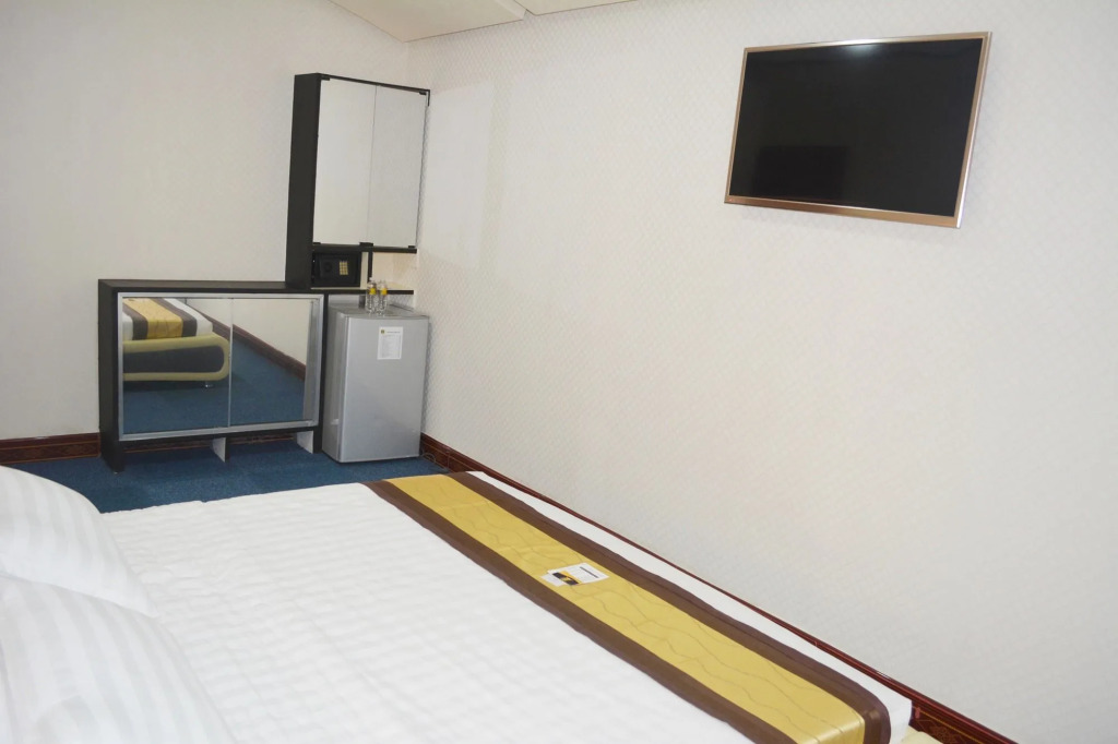 999 Hotel