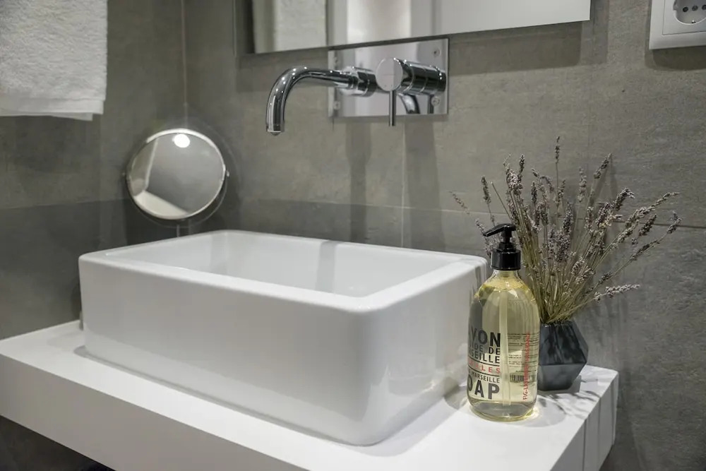 Designer Apartment in one of Lisbon's Trendiest Quarters
