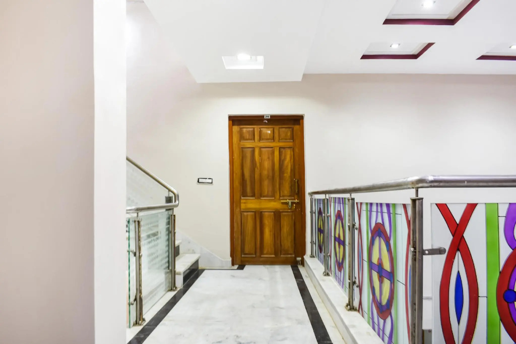 OYO 70584 Laxmi Niwas