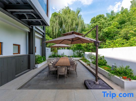 Yunhe Yebao Hotel (Shaoxing Olympic Sports Center Branch)