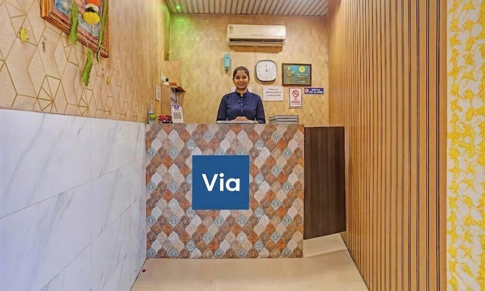 Fabhotel Om Residency