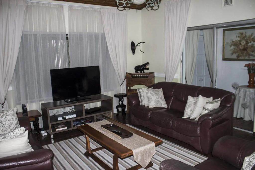 Avalone Guest House