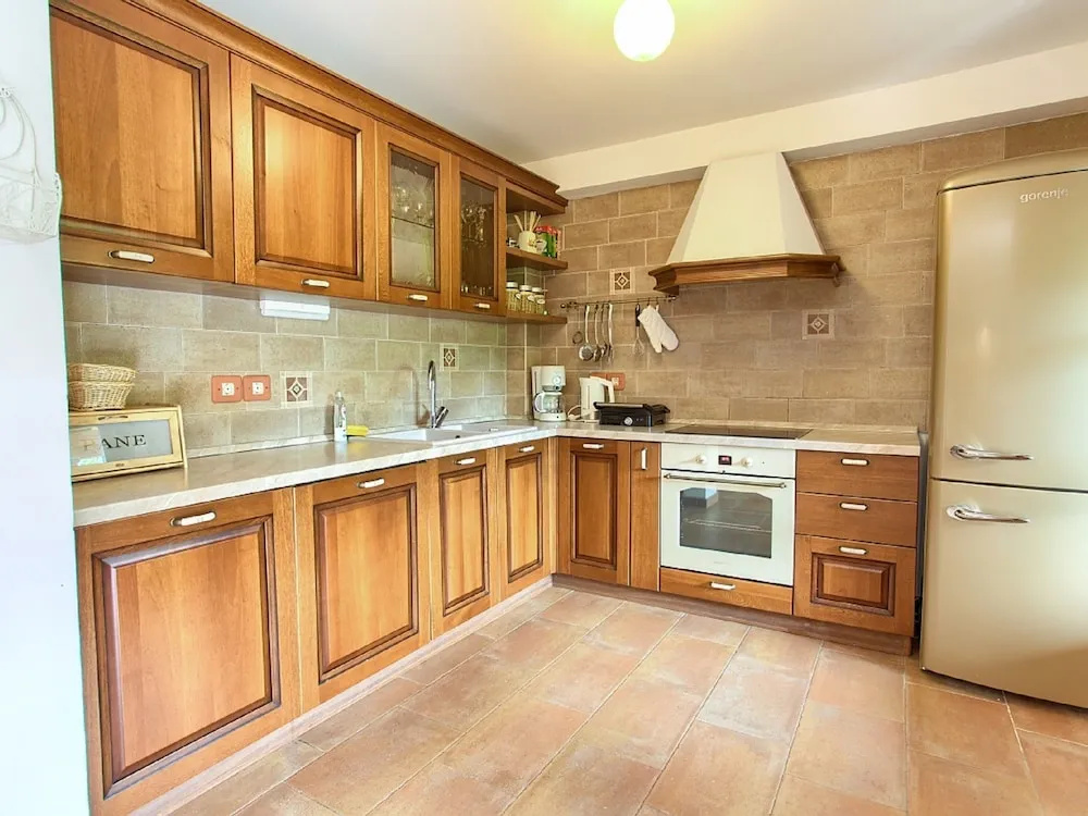 Attractive Villa in Kras with Swimming Pool