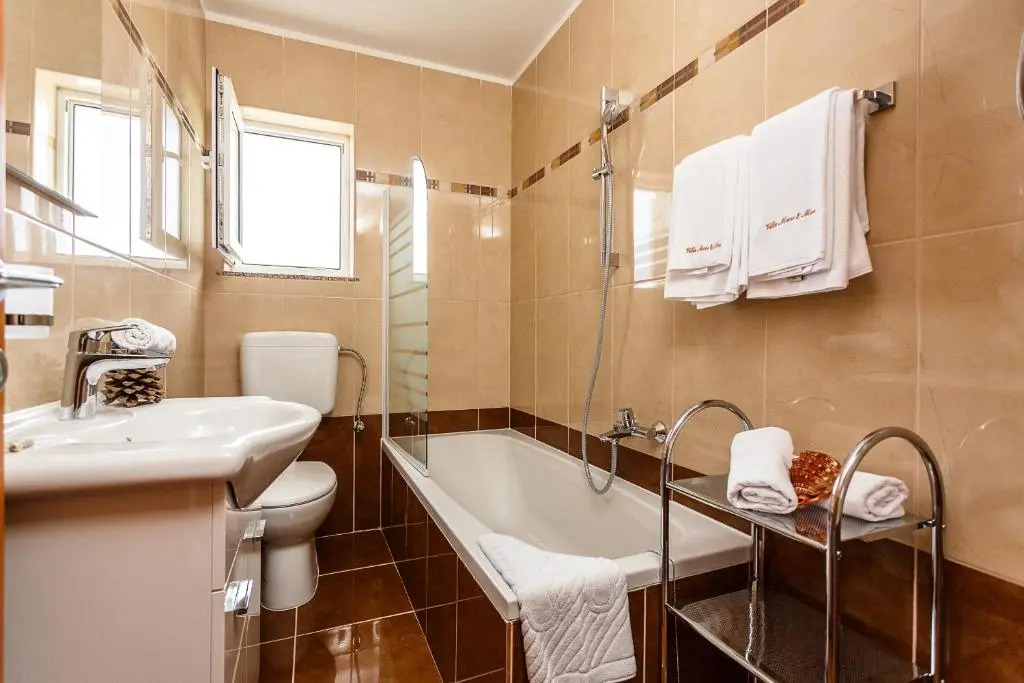 Mare & Mons Seafront Apartments
