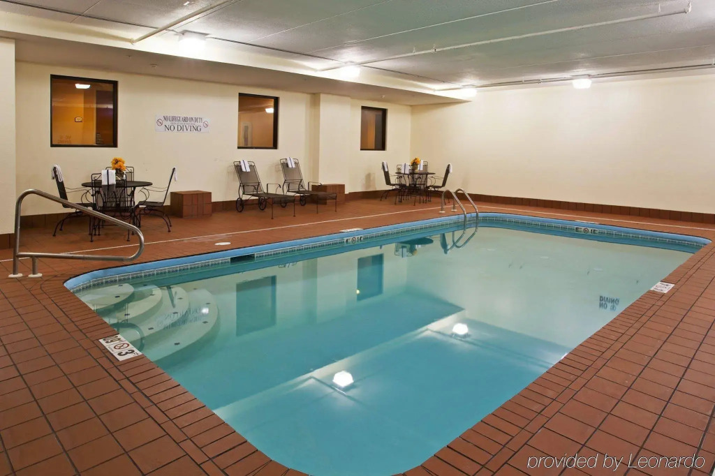 Holiday Inn Express London-I-70 by IHG