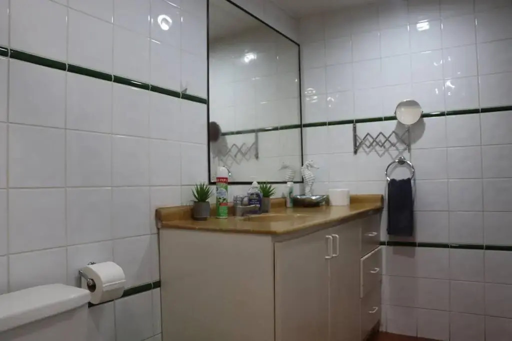 Pura Vida Villa! Beachfront Golf and Country Club Los Delfines 24 hours security