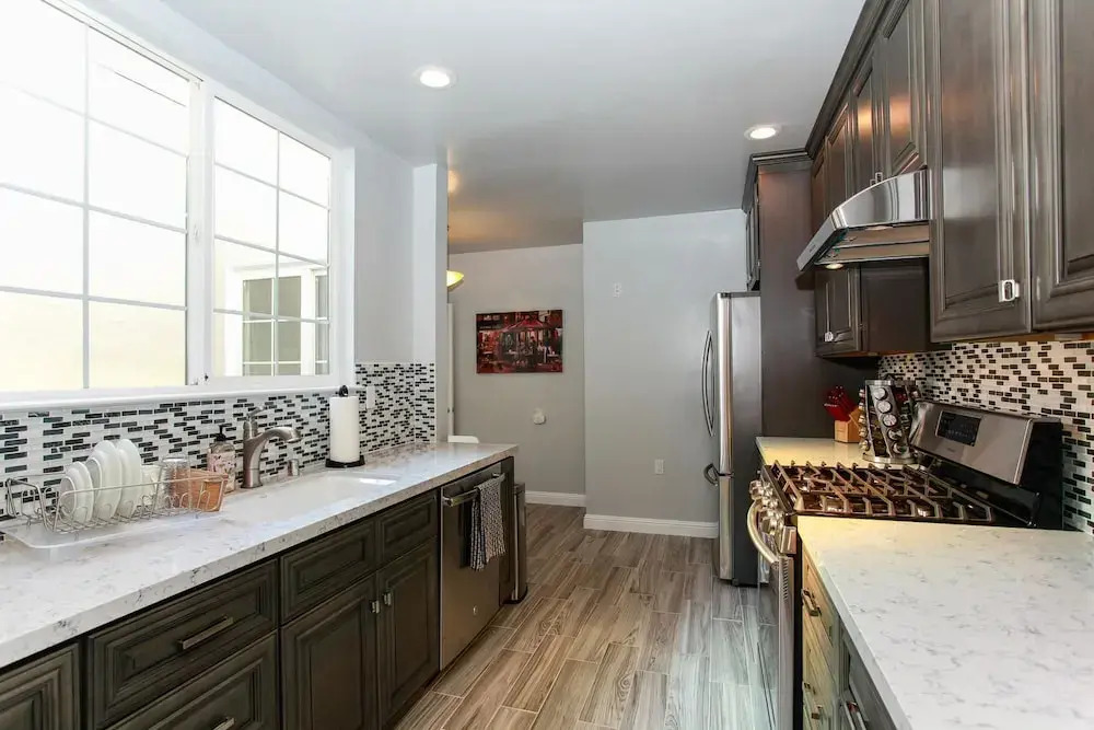 Stylish 2BR Sunset House W Parking by RedAwning