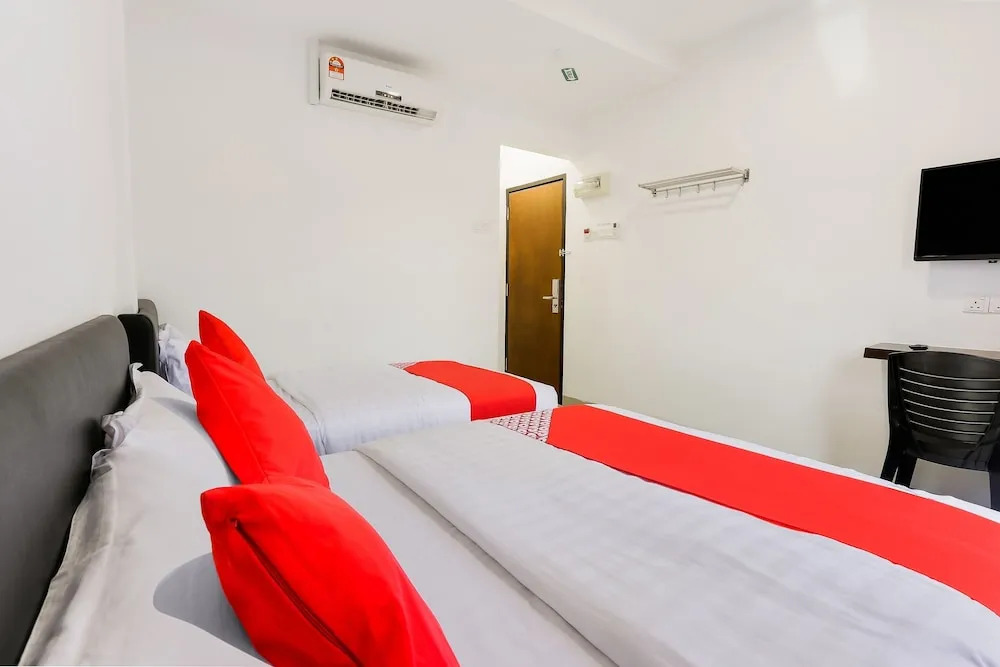 Rich Hotel