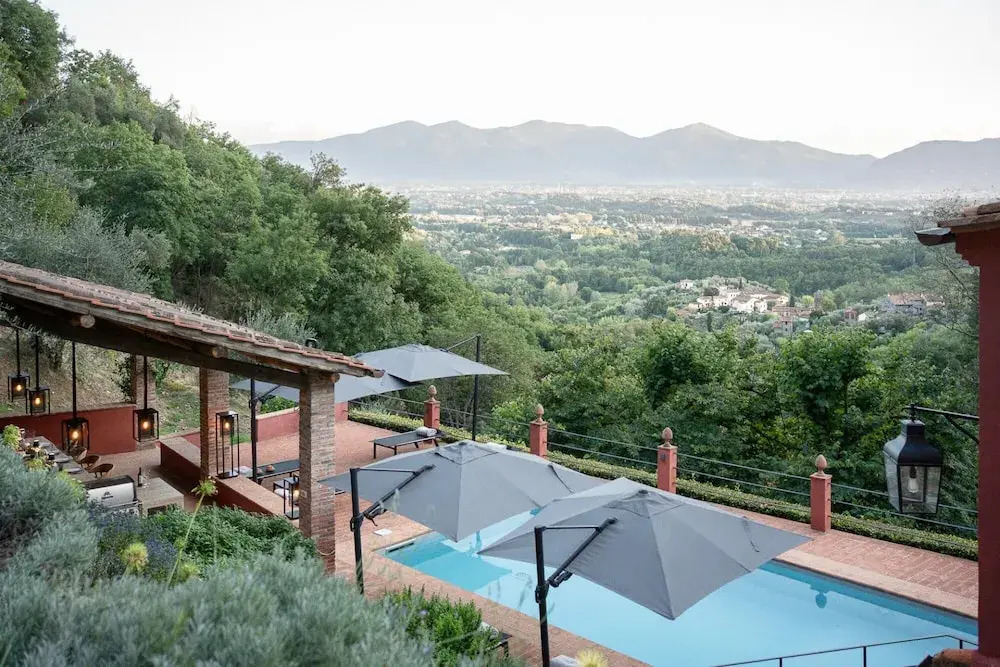 Tramonto Farmhouse Contemporary Tradition