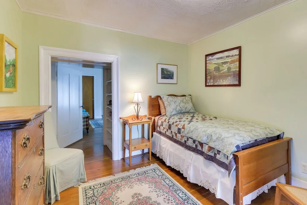 Historic West Virginia Home Built in 1854!