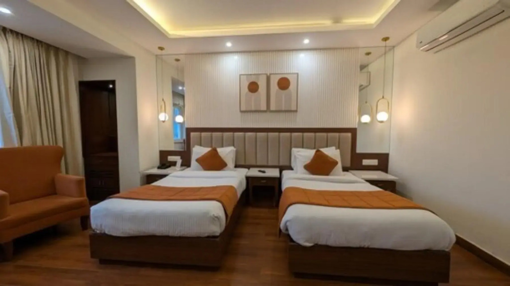 MJ Grand Inn