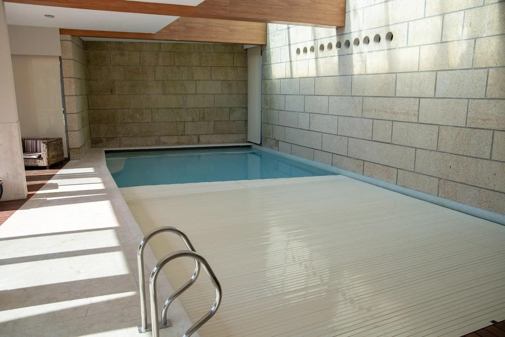 Spacious villa in Santo Tirso with private pool 850 m² and jacuzzi