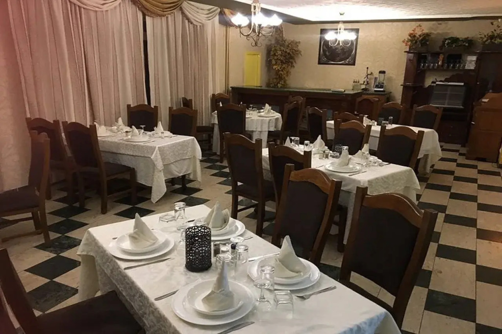 Hotel Emir