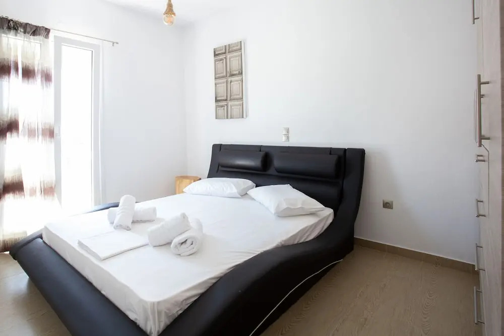 Paros Central House
