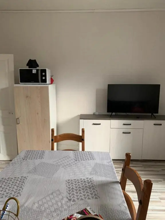 Appartement lumineux N°6 Le Val D'or - 4 personnes - 1 chambre avec petit balcon
