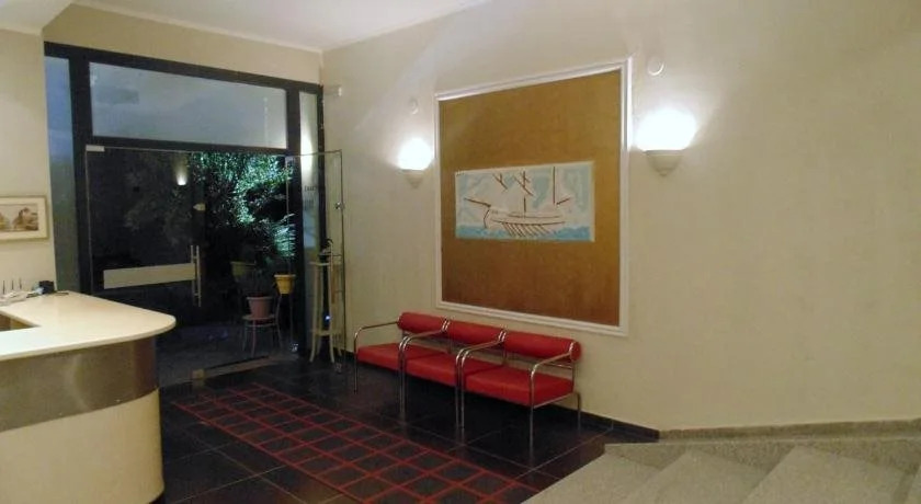 Hotel Enastron