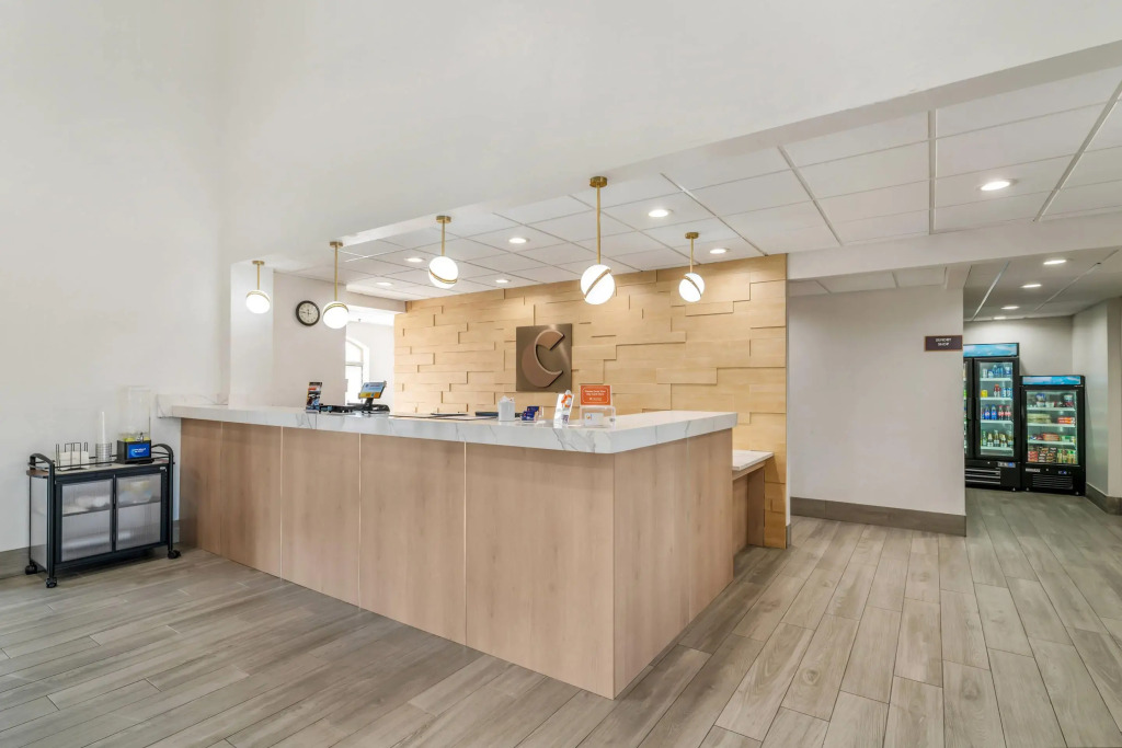 Comfort Inn & Suites Madison East Interstate I-90